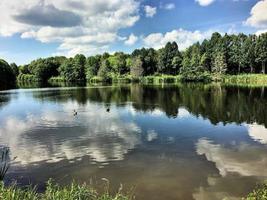 Une vue sur le lac Alderford près de Whitchurch dans le Shropshire photo