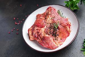 viande crue steak porc boeuf frais repas collation alimentaire sur la table copie espace