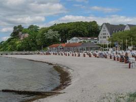 la plage de sandwig à la mer baltique photo