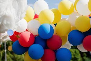 ballons colorés. carnaval photo