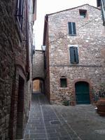 vue sur la ville de rapolano terme photo