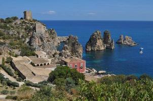 Plage de Scopello à Castellammare del Golfo photo