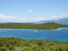 île d'unije en croatie faisant partie de l'archipel de cres losinj en t photo