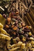 pâtes italiennes sèches assorties photo
