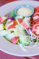 salade de fruits et légumes photo