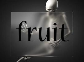 mot fruit sur verre et squelette photo