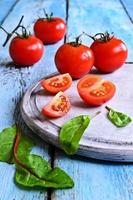 tomates et laitue verte photo