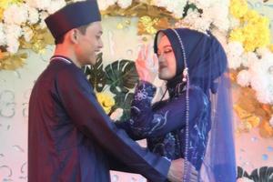 mariée musulmane indonésienne romantique photo