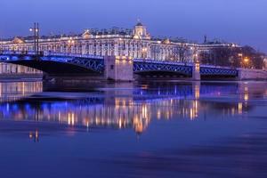 pont du palais et ermitage la nuit, st. Pétersbourg