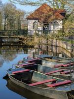 Moulin à eau près de Winterwijk aux Pays-Bas photo