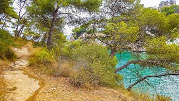 plage, falaises et baie cala santanyi, majorque îles baléares espagne. photo