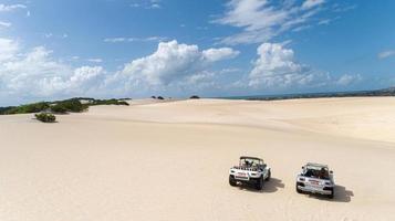 natal, rio grande do norte, brésil, vers mai 2019 image de voitures buggy dans les sables de natal, rio grande do norte, brésil. photo