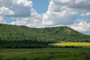 terres agricoles dans la vallée de la qu'appelle, est de la saskatchewan, canada. photo