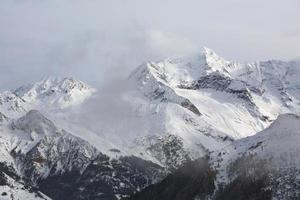 montagnes en hiver photo