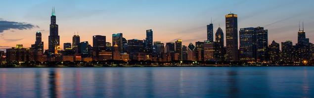 Skyline de Chicago au crépuscule trois principaux bâtiments