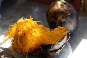 fruits de palmier de palmyra pelés mûrs utilisés comme ingrédients de bonbons thaïlandais toddy palm cake kanom tarn photo