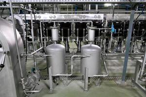 usine de production d'amidon à partir de pommes de terre. l'intérieur de l'entreprise. production chimique