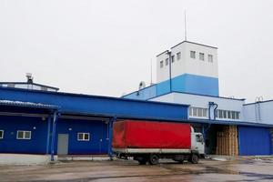 chargement de camion à l'usine photo