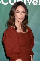 los angeles le 2 mai, abigail spencer à la journée de presse d'été nbcuniversal aux studios universels le 2 mai 2018 à universal city, ca photo