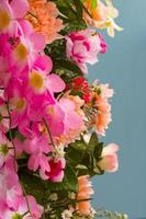 fausses fleurs roses. photo