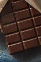 barre chocolatée bio au chocolat noir photo