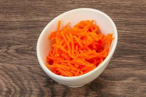 carotte coréenne dans le bol