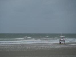 à la plage de l'île de juist photo