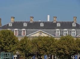 la ville de maastricht à la maas aux pays-bas photo