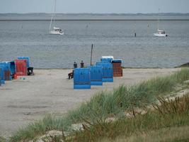 Dornumersiel sur la côte allemande de la mer du Nord photo