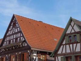 la petite ville de kandel dans le pfalz allemand photo