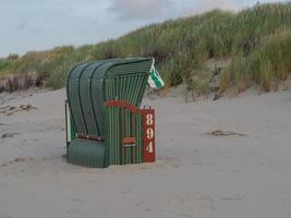 coucher de soleil sur la plage de juist photo