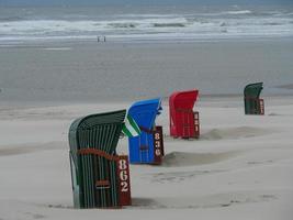 à la plage de l'île de juist photo