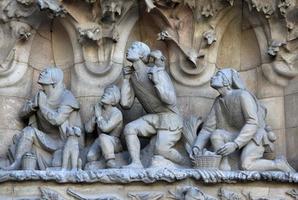 Façade de la Nativité du temple de la Sagrada Familia, Barcelone, Catalogne, Espagne photo