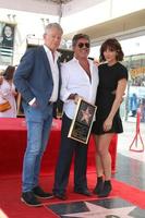 los angeles, 22 août - david adoptif, simon cowell, katharine mcphee à la cérémonie simon cowell star sur le hollywood walk of fame le 22 août 2018 à los angeles, ca photo