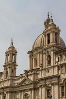 sainte agnese in agone sur la piazza navona, rome, italie photo