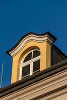 belle façade de la vieille maison de ville à cracovie, pologne photo