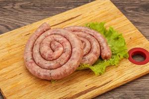 anneau de saucisse crue pour grill photo