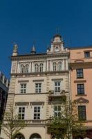 belle façade de la vieille maison de ville à cracovie, pologne photo