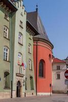 belle façade de la vieille maison de ville à cracovie, pologne photo