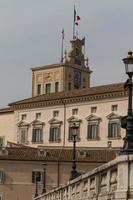 rome, le bâtiment de la consulta sur la place du quirinal. photo