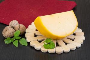 fromage rond jaune photo