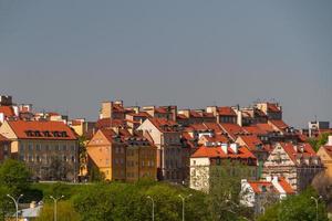 vieille ville au bord de la vistule paysage pittoresque de la ville de varsovie, pologne photo