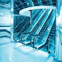escalator futuriste photo