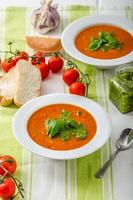 soupe aux tomates avec gremolata