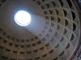 dôme du panthéon à roma photo