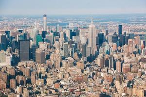Vue aérienne de New York depuis l'hélicoptère, le paysage urbain et les gratte-ciel