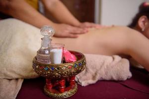 femme dans le spa photo