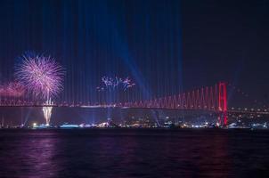 célébration avec feux d'artifice. Istanbul, Turquie
