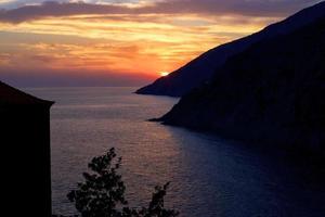coucher de soleil méditerranéen. photo