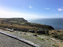 une vue sur la côte de cornouailles à lands end photo